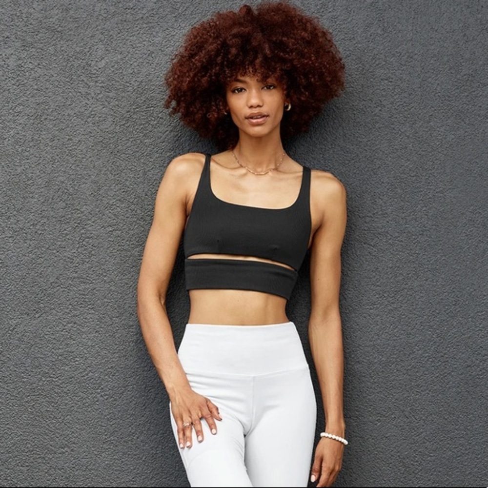 Alo Yoga Slit Bra 🍒